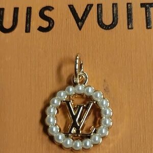 LV Gold and White Pearl Circle Charm Pendant